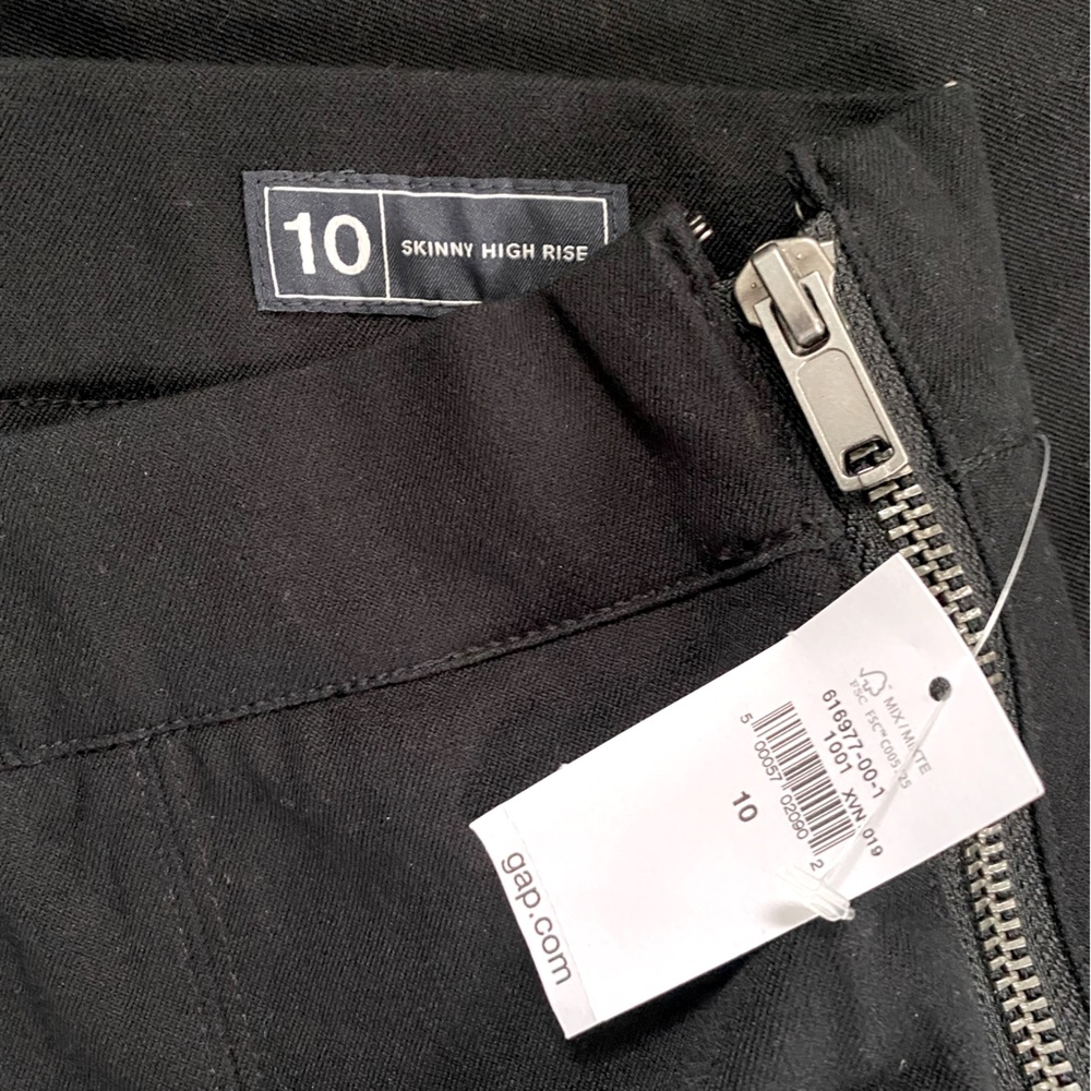 Gap NWT 10 Skinny High Rise black pant